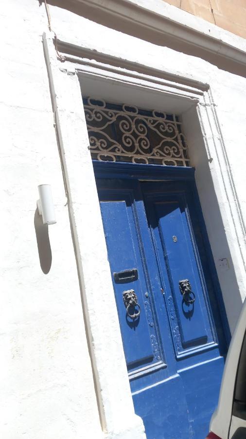 Door Nine -Townhouse With Harbour Views Villa Floriana Eksteriør billede